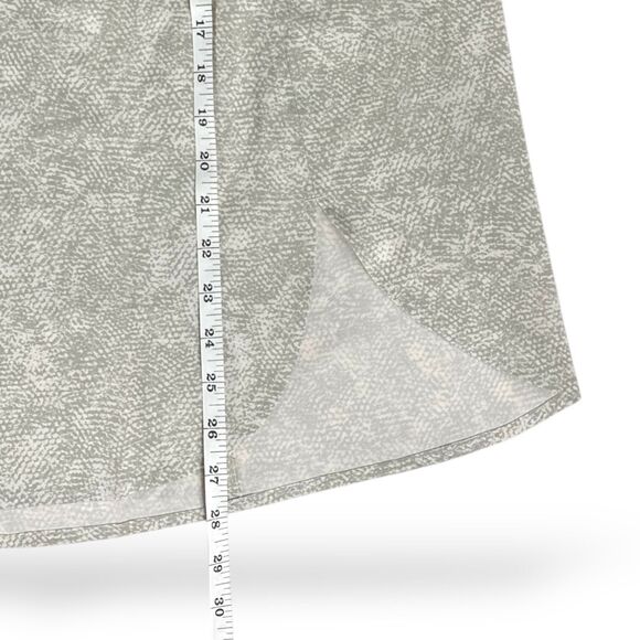 Athleta  Zephyr Print Tank Top Women’s Gray/Cream Size 1X Viper Reptile Stretch - Picture 7 of 10